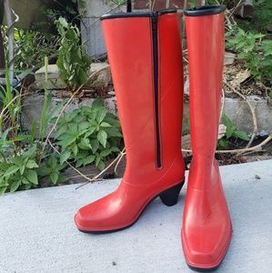 Dav red rainboots with heel size 8